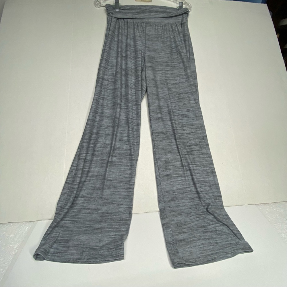 Muk Luks The Originals Pull on Pants Size M Super Soft Wide Leg Gray Casual